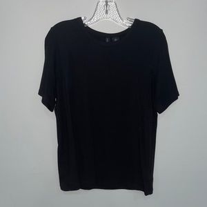 Black t shirt